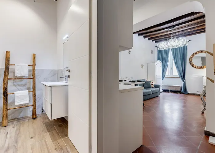 New Spanish Square - Romedreamhome *
