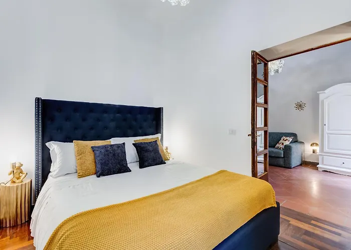 New Spanish Square - Romedreamhome דירה