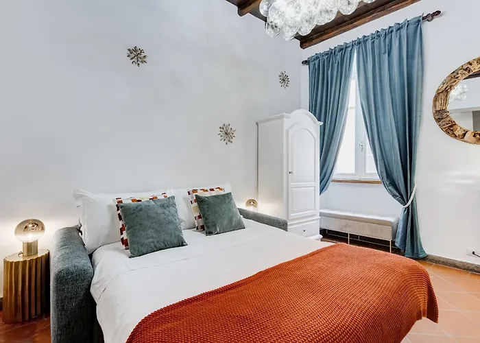 New Spanish Square - Romedreamhome *