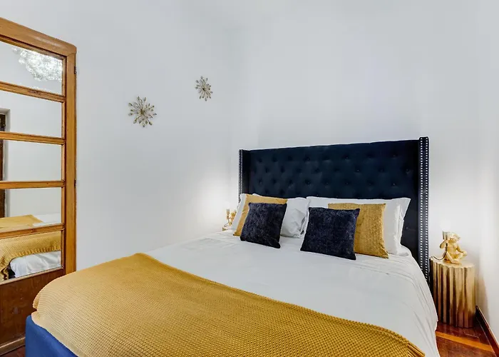 New Spanish Square - Romedreamhome דירה