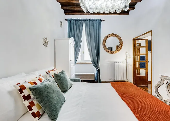 New Spanish Square - Romedreamhome *