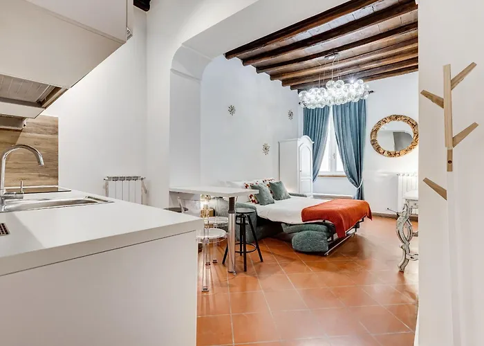New Spanish Square - Romedreamhome *